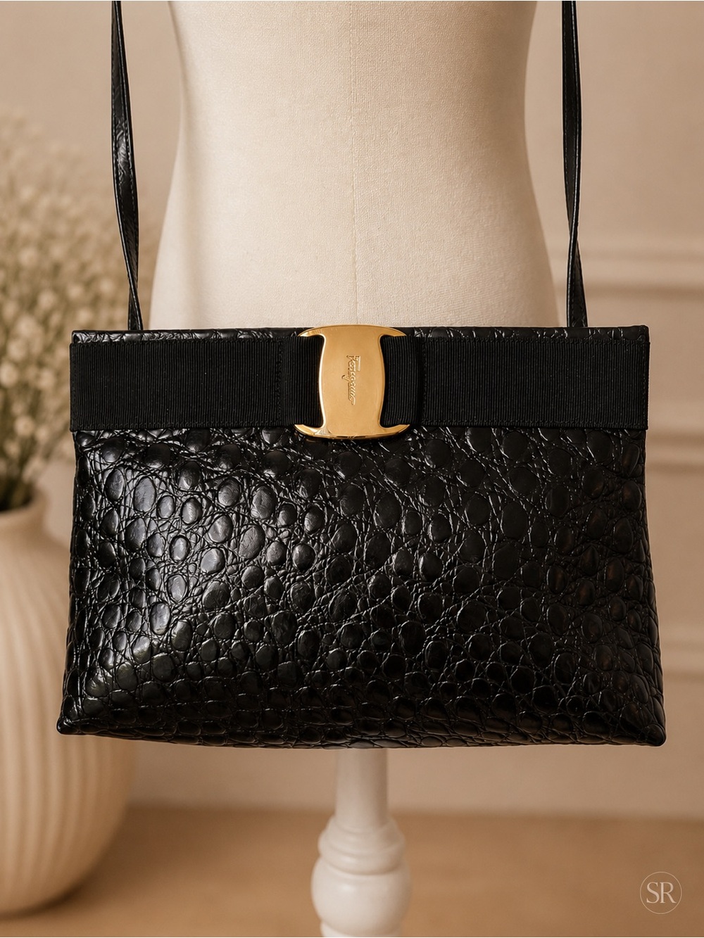 VTG Salvatore Ferragamo Black Croc Embossed Leather Vara Bow Clutch Shoulder Bag - Picture 4 of 11
